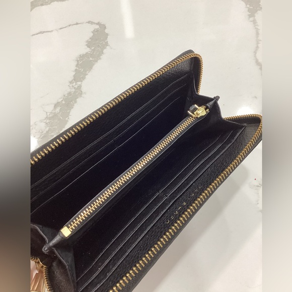 TORY BURCH LARGE BLACK LEATHER WALLET